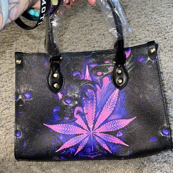 Colorful custom pot leaf / skull handbag ! BRAND NEW / NEVER USEDD - Picture 2 of 5